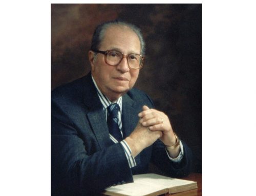 Mortimer Adler – một dòng tư duy giáo dục